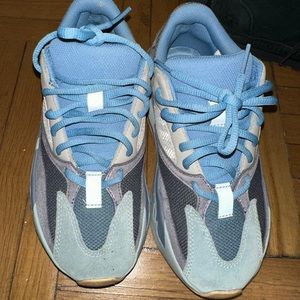 adidas Yeezy Boost 700 Carbon blue
